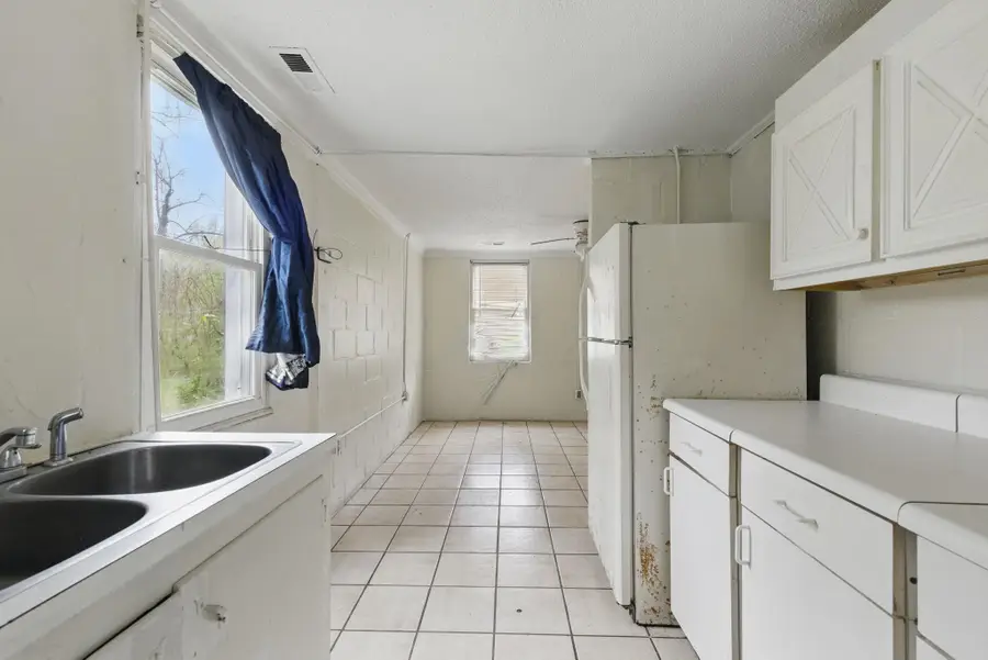 130 Streamside Drive, Chesnee, SC 29323 - Image #3