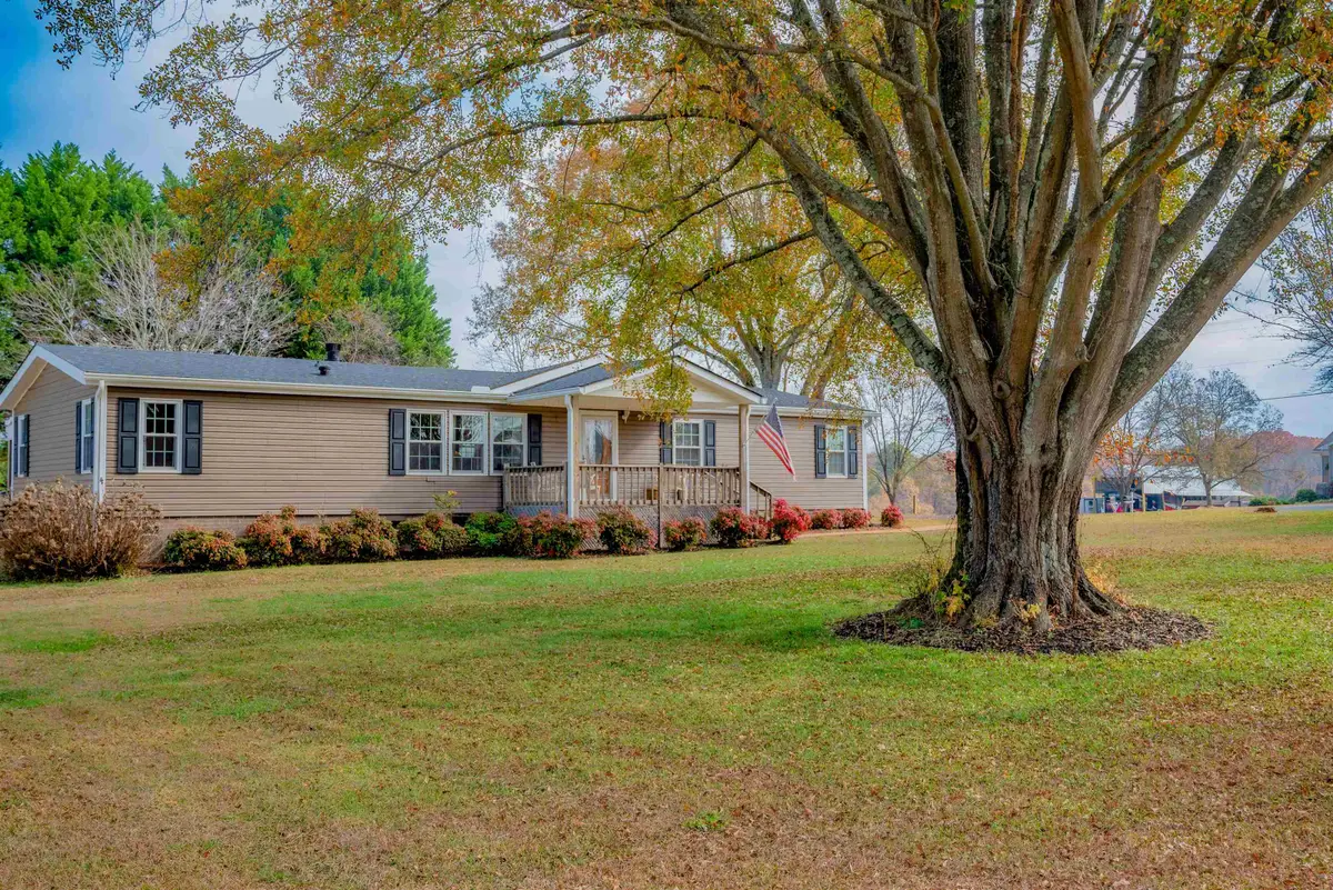 199 Rocky Creek Drive, Inman, SC 29349 - Image #1