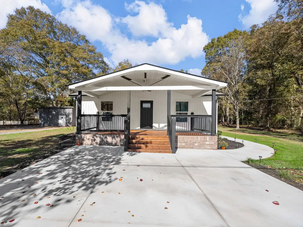 118 Strawaberry Road, Anderson, SC 29626 - Image #1