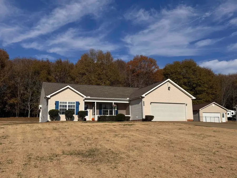 459 Free Stone Avenue, Woodruff, SC 29388 - Image #2