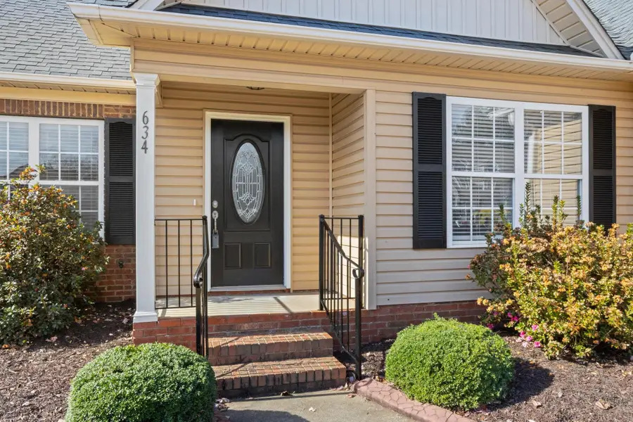 634 Secretariat Drive, Boiling Springs, SC 29316 - Image #2