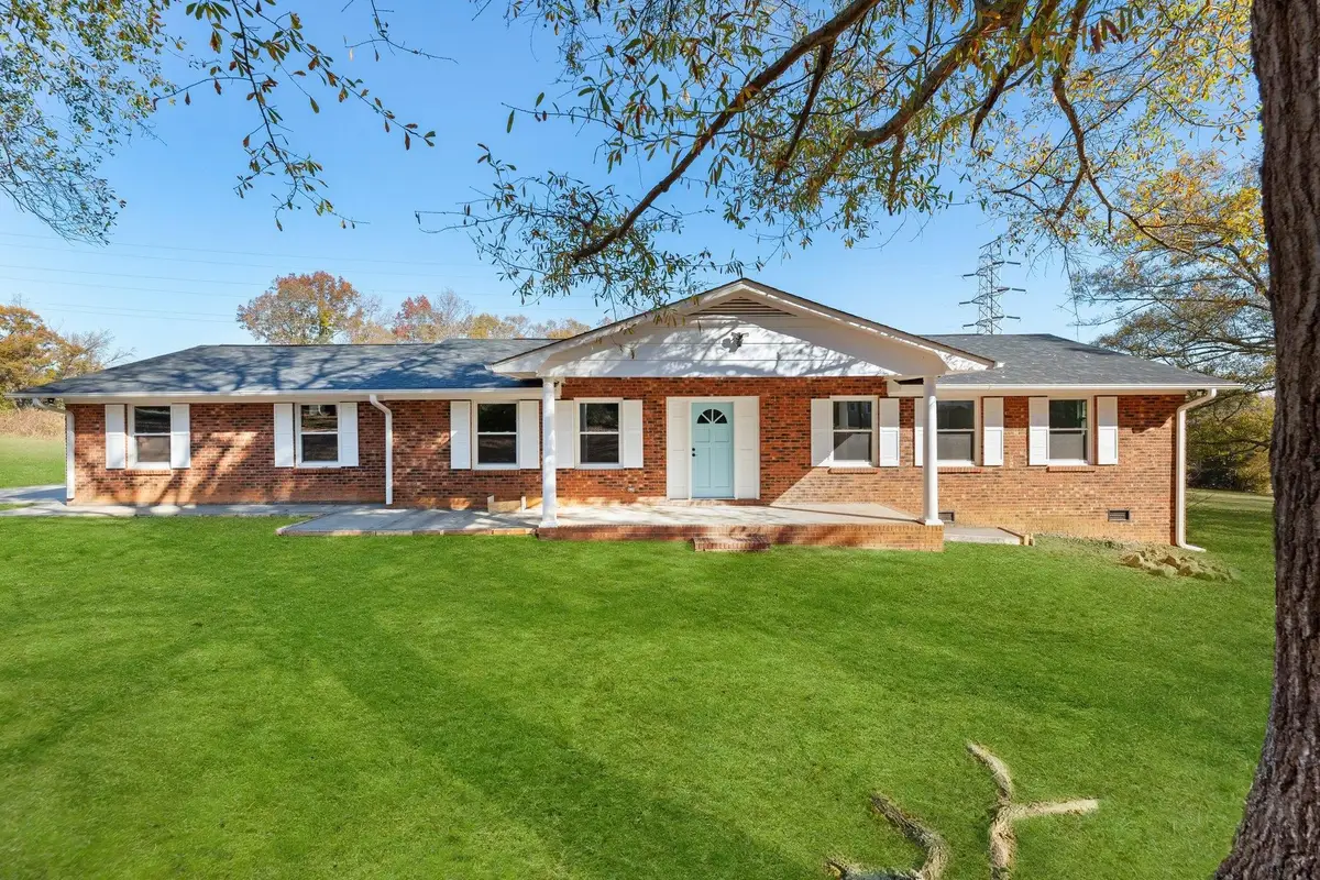 370 E Boundary Drive, Spartanburg, SC 29303 - Image #1