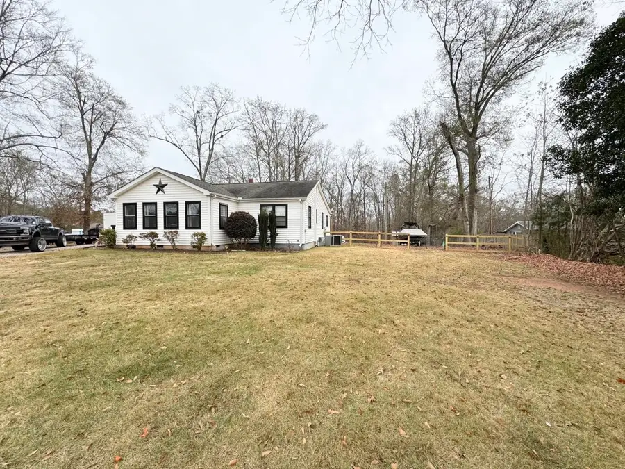 1725 W Georgia Road, Woodruff, SC 29388 - Image #3