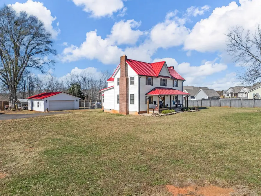 451 Carriage Gate Dr, Wellford, SC 29385 - Image #3
