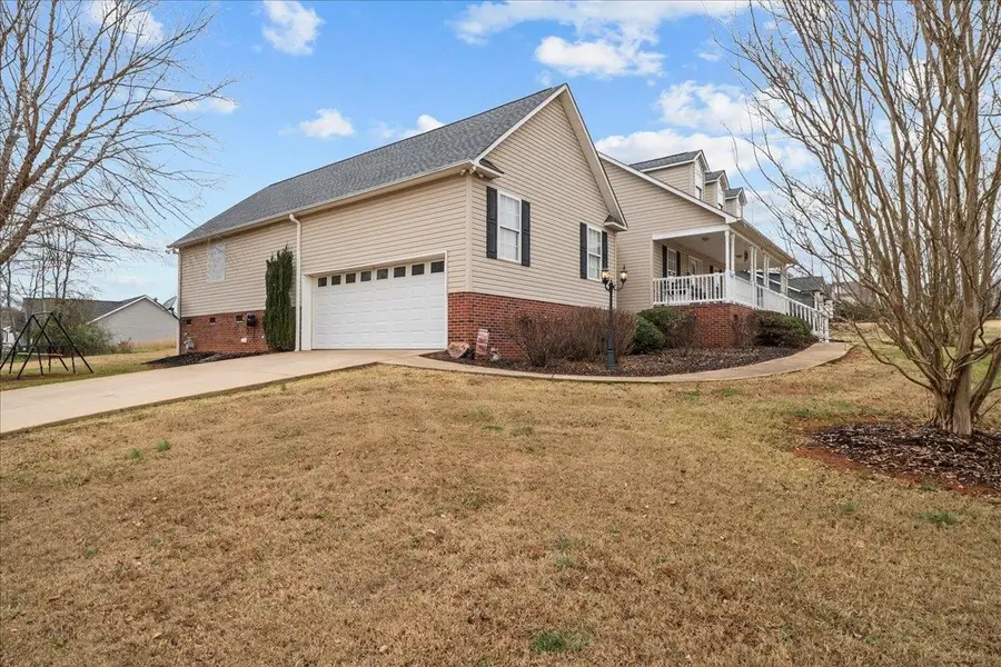 120 Mccoy Circle, Gaffney, SC 29341 - Image #2