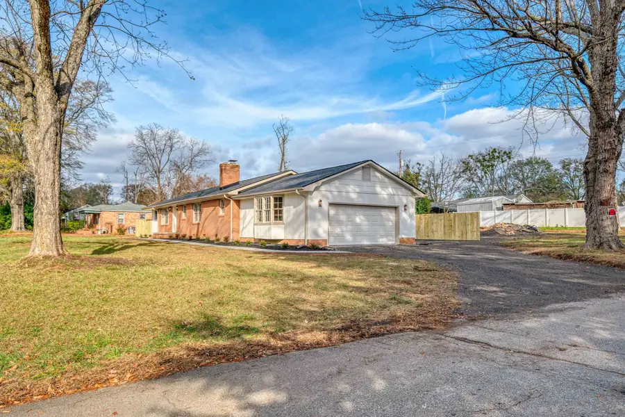 405 Oak Grove Road, Spartanburg, SC 29301 - Image #3