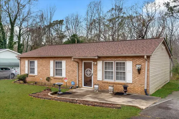 211 Eden Bridge Lane, Spartanburg, SC 29301