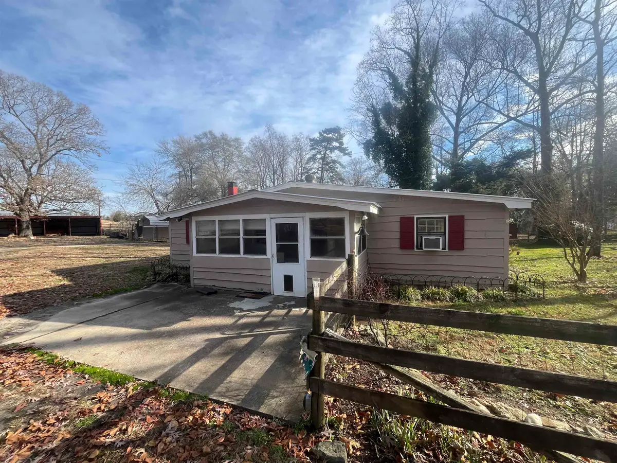 1355 Cudd Drive, Chesnee, SC 29323-0845 - Image #1