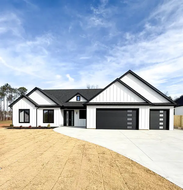 1635 Dickson Road, Inman, SC 29349