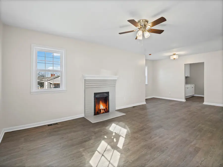 406 W Race St, Gaffney, SC 29340 - Image #2