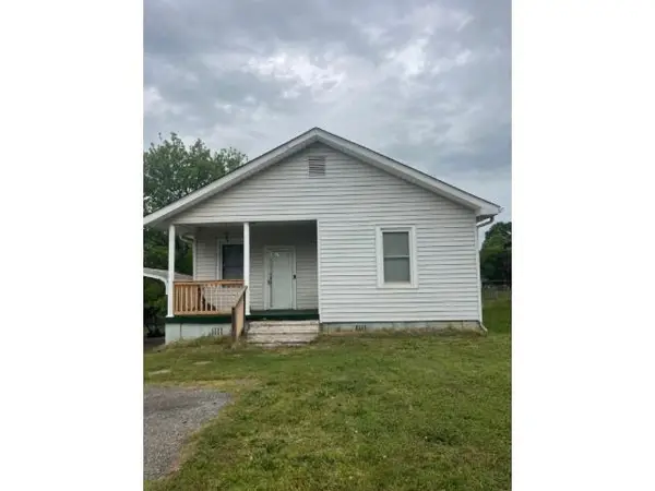 1261 Upper Valley Falls Rd, Boiling Springs, SC 29316