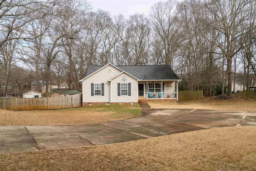 818 Thistle Court, Boiling Springs, SC 29316 - Image #2