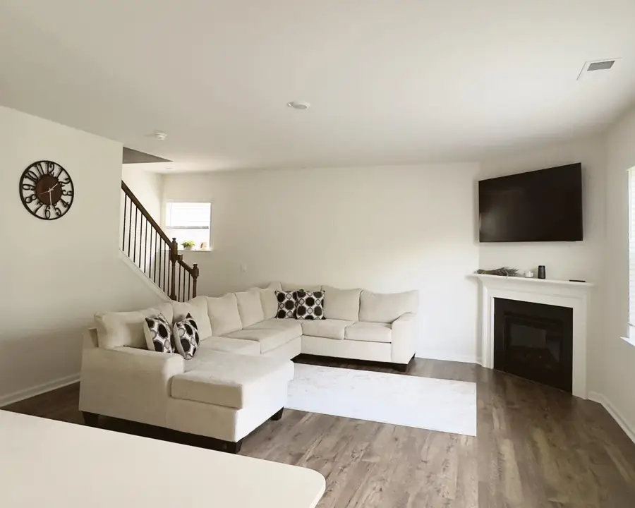 5577 Wellsley Dr, Boiling Springs, SC 29316 - Image #3