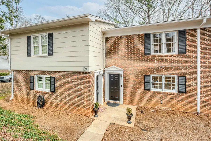 111 Fernridge Drive, Spartanburg, SC 29307 - Image #2