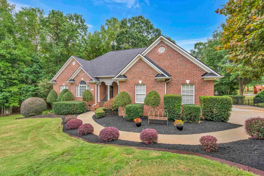 123 N Woodfin Ridge Drive, Inman, SC 29349 - Image #2