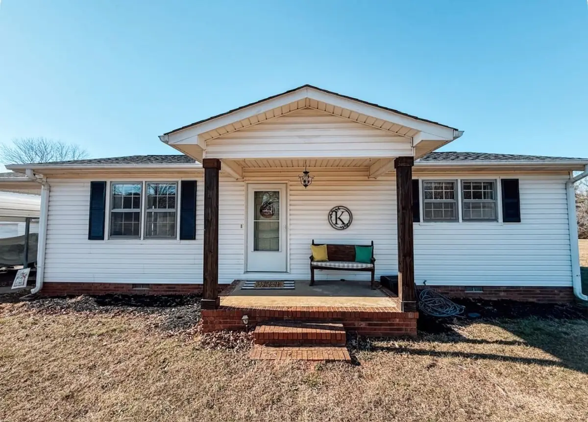 861 Rainbow Lake Road, Inman, SC 29349 - Image #1