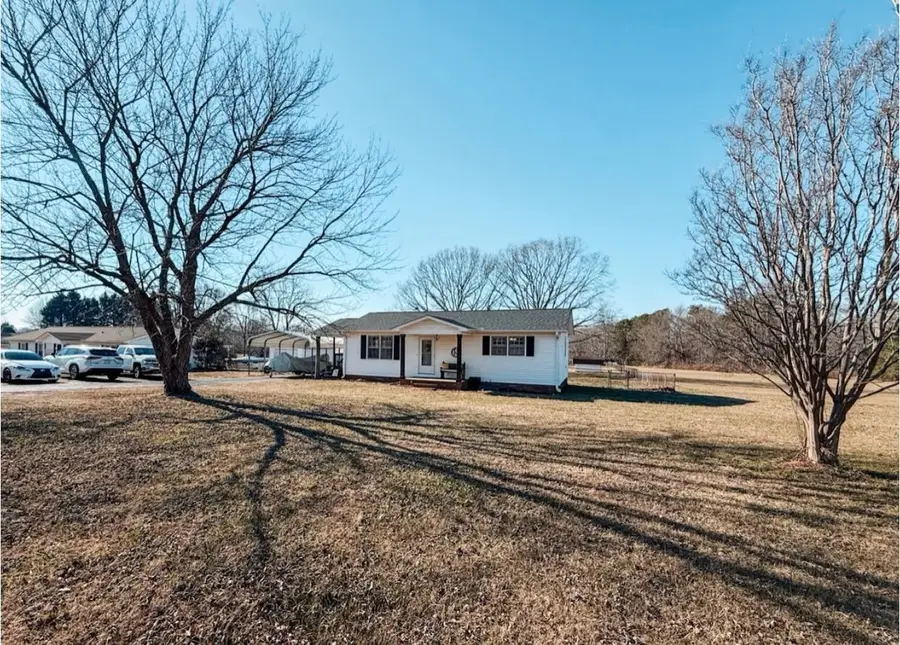 861 Rainbow Lake Road, Inman, SC 29349 - Image #3