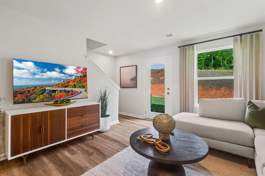 1274 Forestbrook Lane, Spartanburg, SC 29303 - Image #2