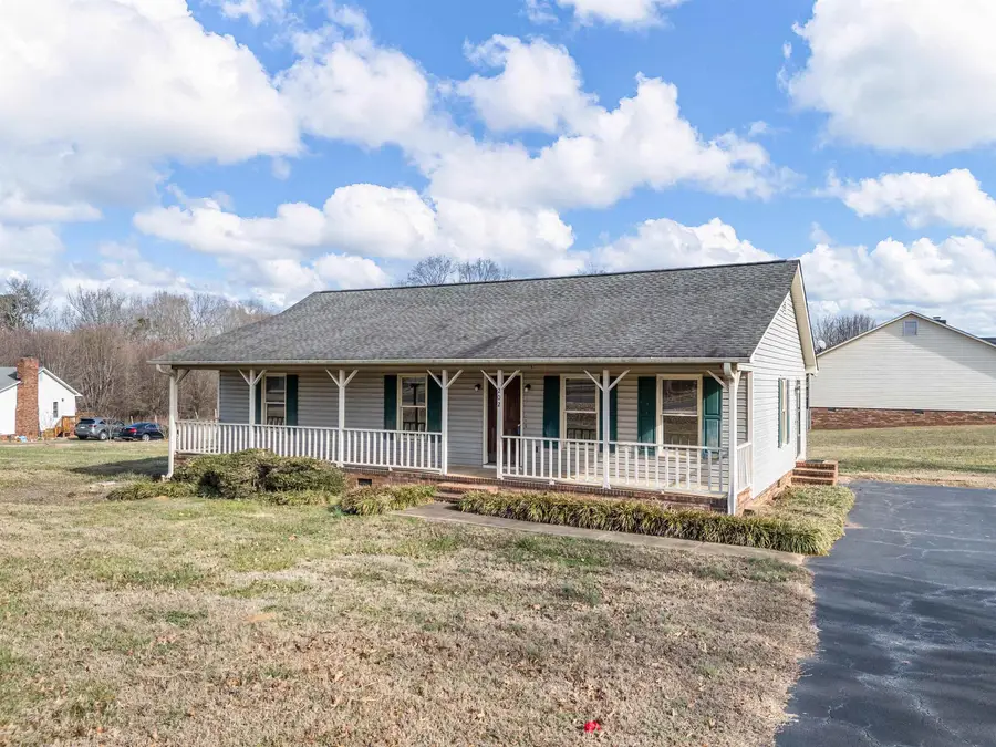 202 Adams Court, Inman, SC 29349 - Image #3