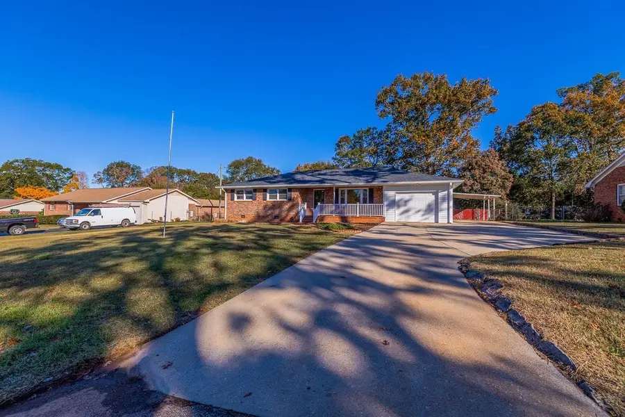 917 Beverly Drive, Spartanburg, SC 29303 - Image #2