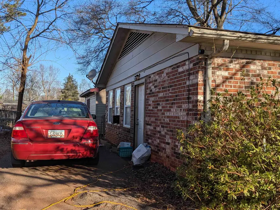 2042 Evergreen Drive, Boiling Springs, SC 29316 - Image #3