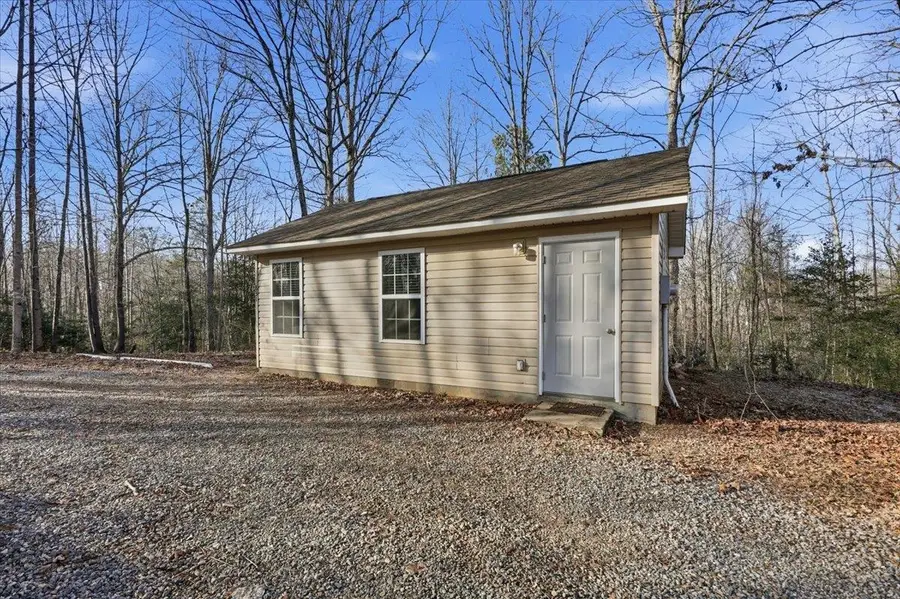 831 Neighborhood Road, Wellford, SC 29385 - Image #3