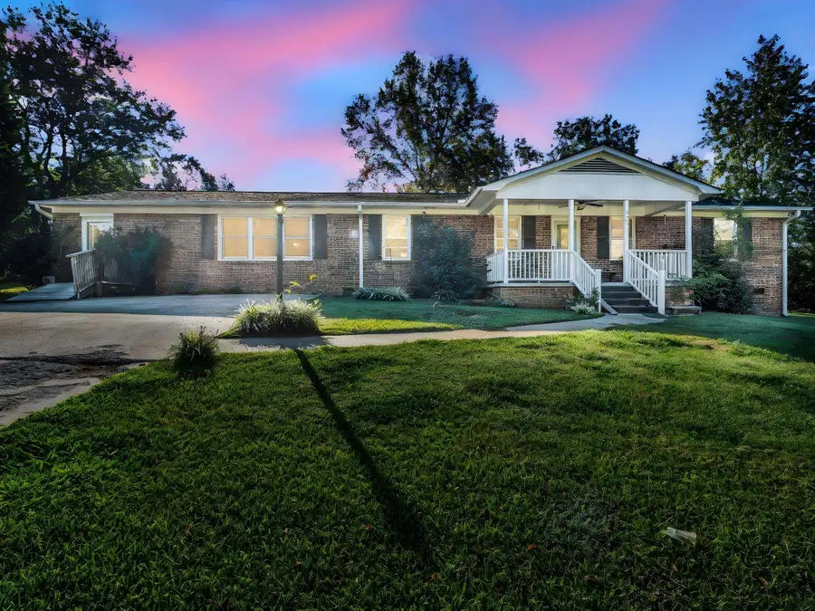 127 Crystal Dr, Cowpens, SC 29330 - Image #3