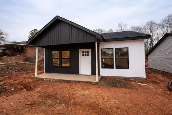 20 Poplar Street, Woodruff, SC 29388