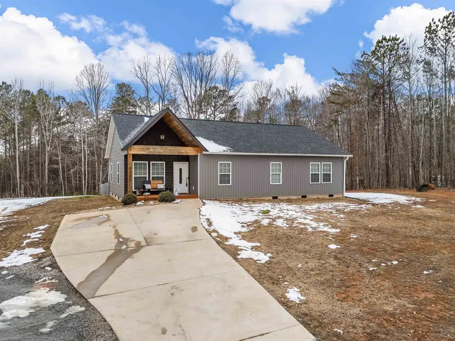 4249 Buffalo West Springs Highway, Jonesville, SC 29353 - #3