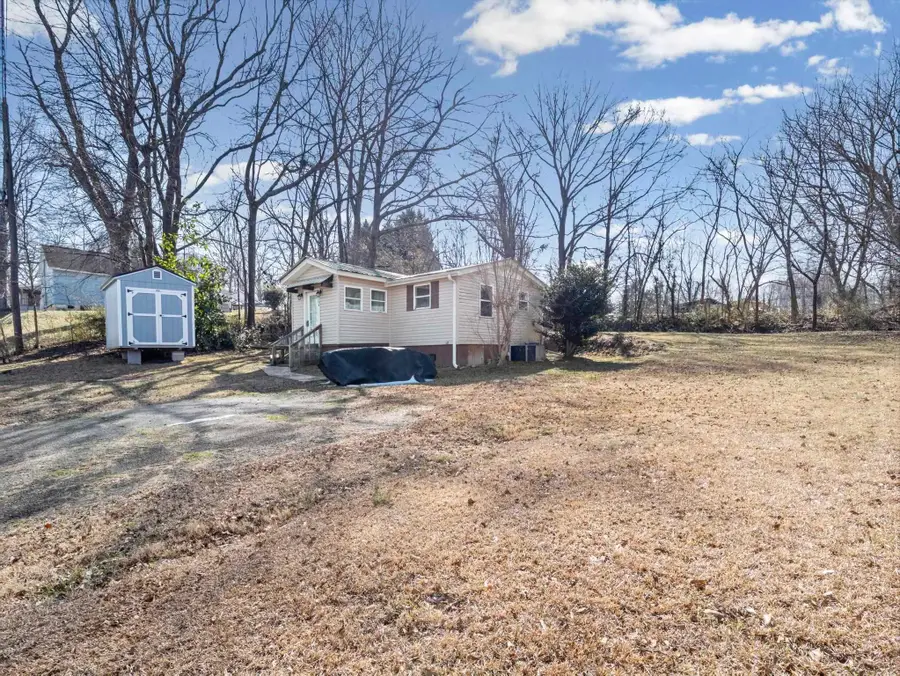 508 S Church Ave, Landrum, SC 29356 - #2