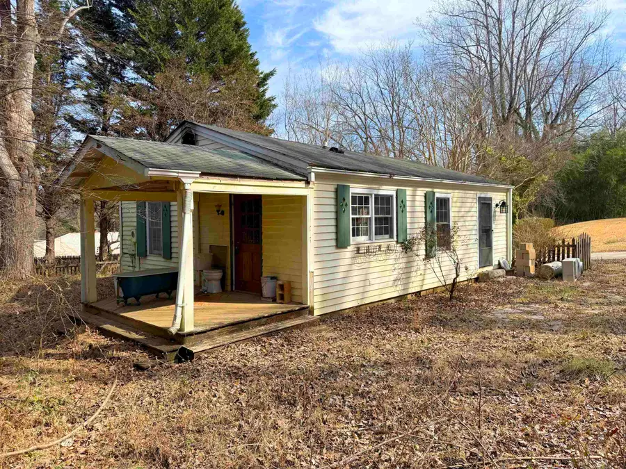 102 Lanier Drive, Landrum, SC 29356 - #2