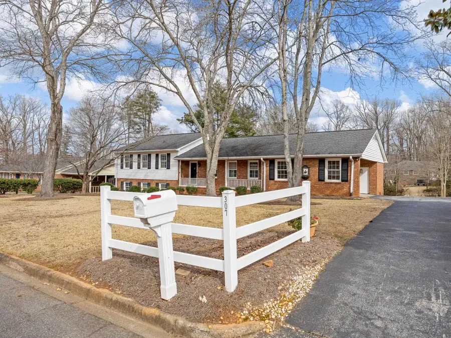 307 Holly Drive, Spartanburg, SC 29301 - #3