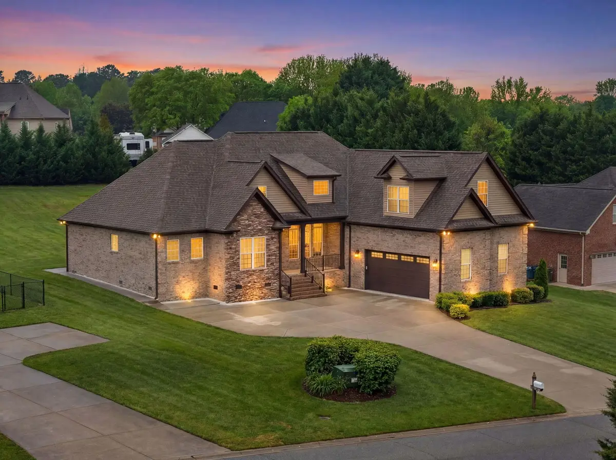 815 Shadow Creek Drive, Inman, SC 29349 - #1