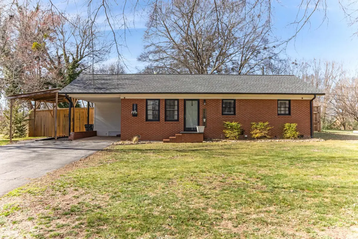 121 Hicks Drive, Inman, SC 29349-8469 - #1