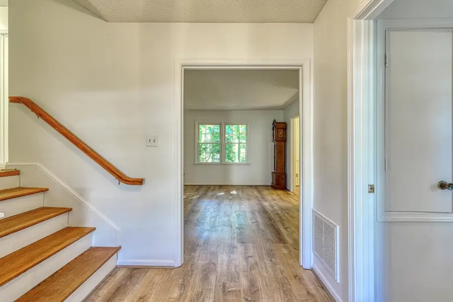 102 Wake Robin Circle, Spartanburg, SC 29301 - #2