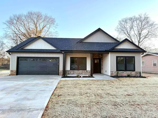 179 Cedar Avenue, Wellford, SC 29385