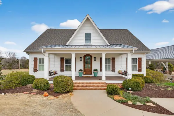 2062 Knighton Chapel Road, Fountain Inn, SC 29644