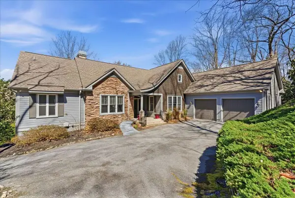 3 Rustic Court, Landrum, SC 29356