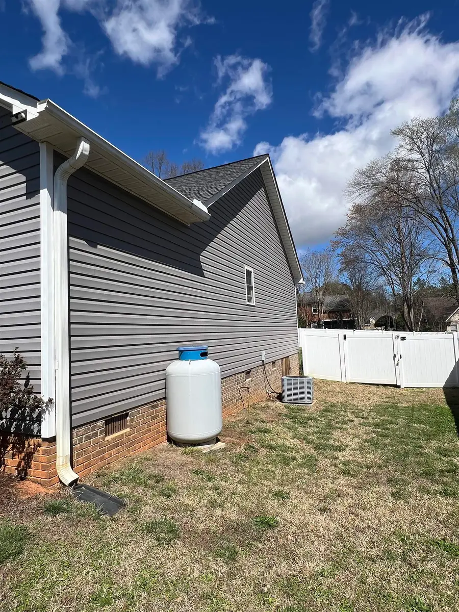 108 Butternut Road, Spartanburg, SC 29306 - #3