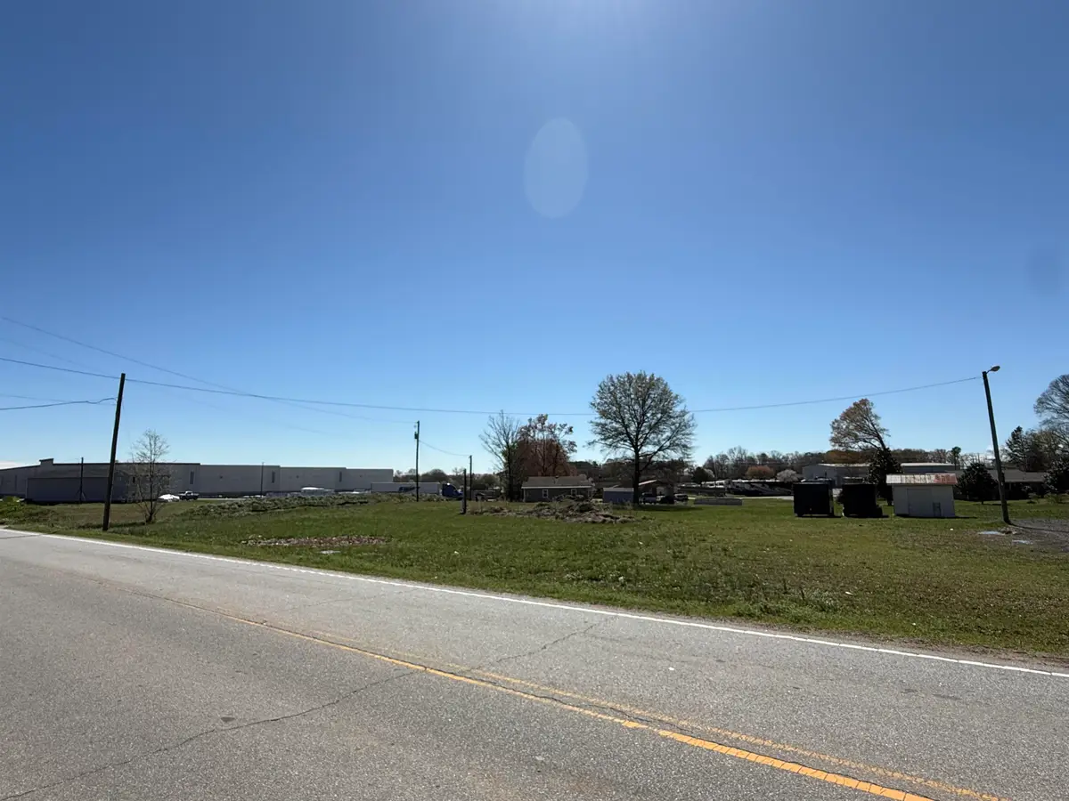 124 Apple Valley Road, Duncan, SC 29334 - #1