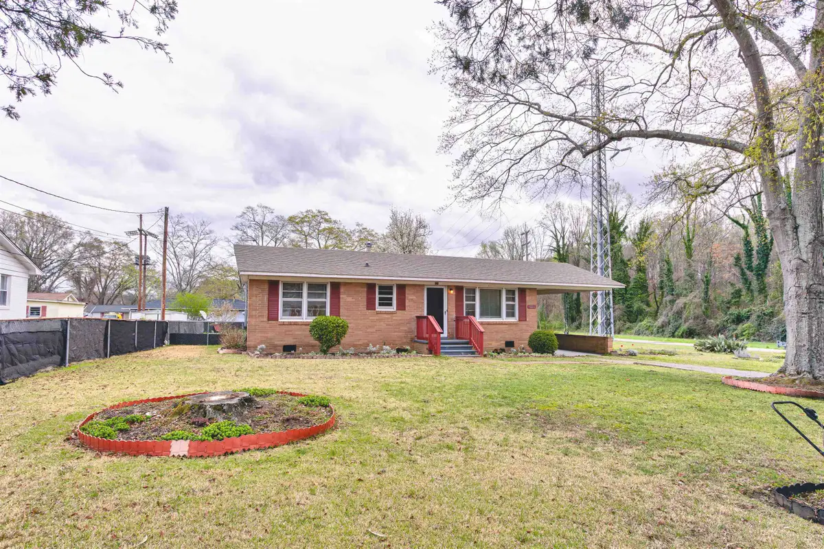 421 Colonial Ave, Gaffney, SC 29340 - #1