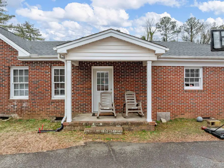 710 W Georgia Street, Woodruff, SC 29388 - #2