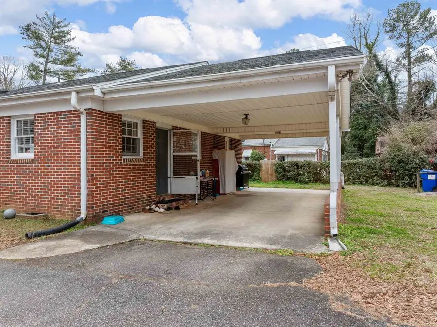 710 W Georgia Street, Woodruff, SC 29388 - #3