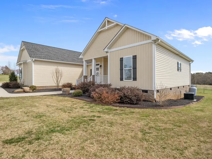 280 Rhodes Rd, Woodruff, SC 29388-8348 - #2