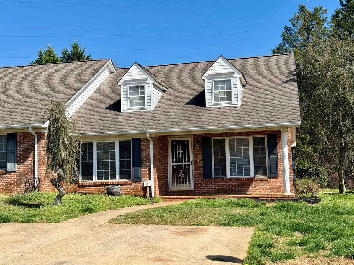 349 W Pointe Drive, Spartanburg, SC 29301 - #1
