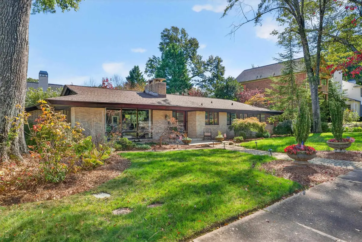 801 Mcdaniel Avenue, Greenville, SC 29605 - #1