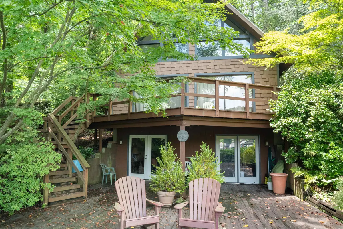 1516 W Lakeshore Drive, Landrum, SC 29356 - #1