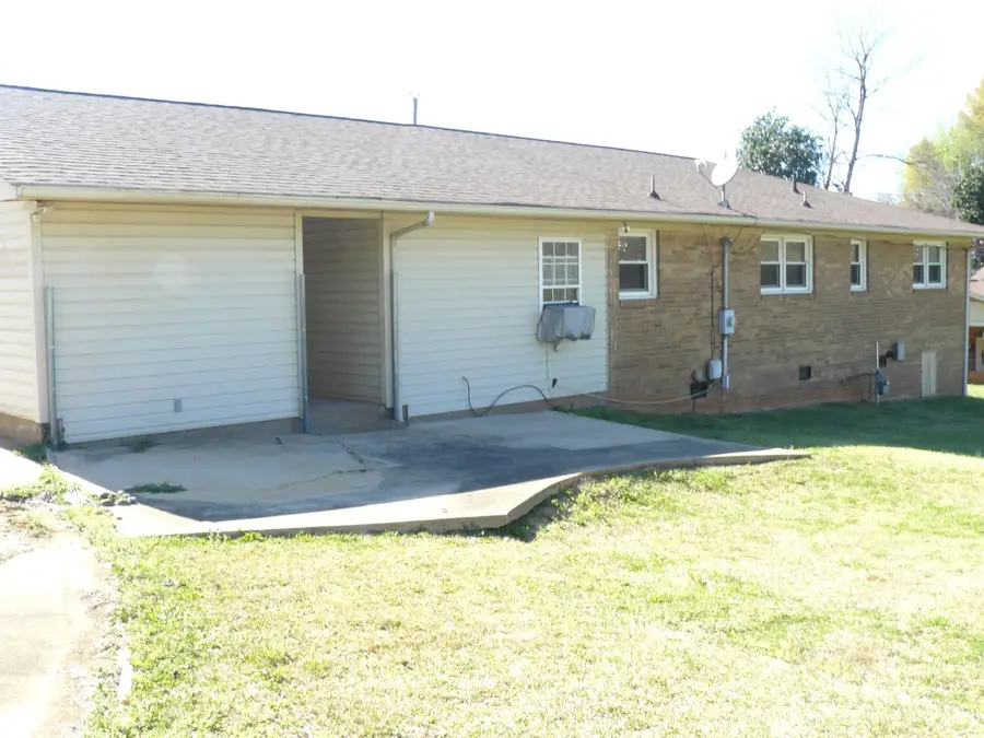 123 Mckee Drive, Blacksburg, SC 29702 - #2