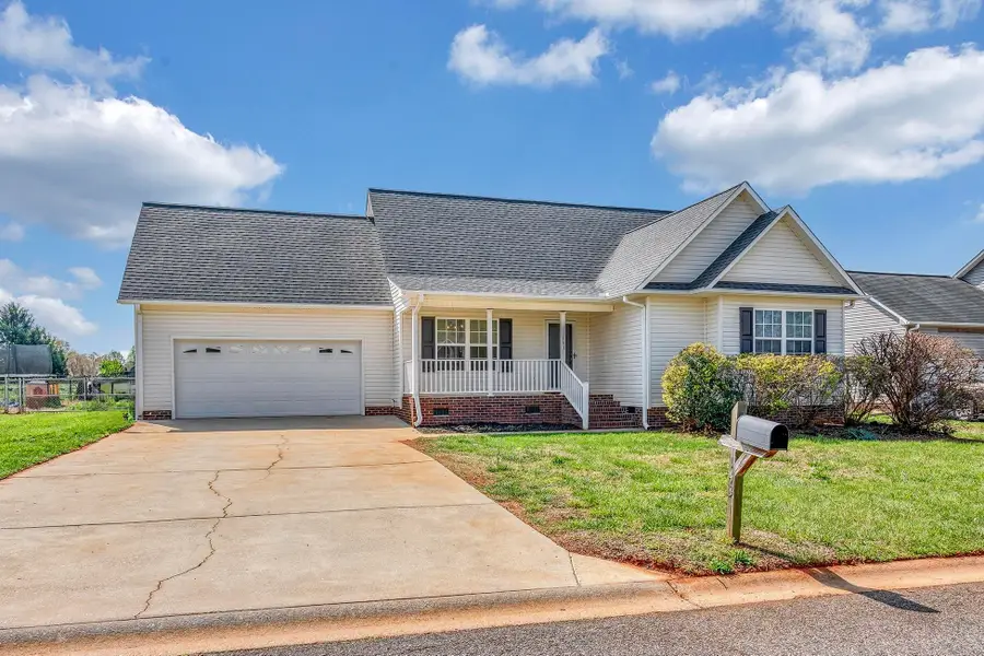 143 Summer Lady Lane, Boiling Springs, SC 29316 - #2