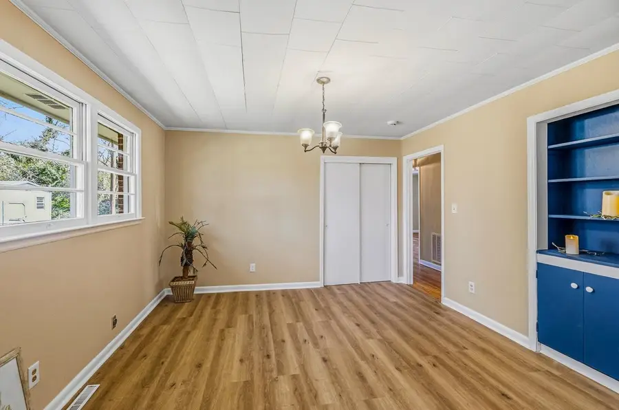 522 W Robinson Street, Gaffney, SC 29341 - #3